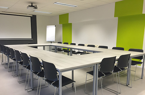 Image of an empty meeting/presentation room